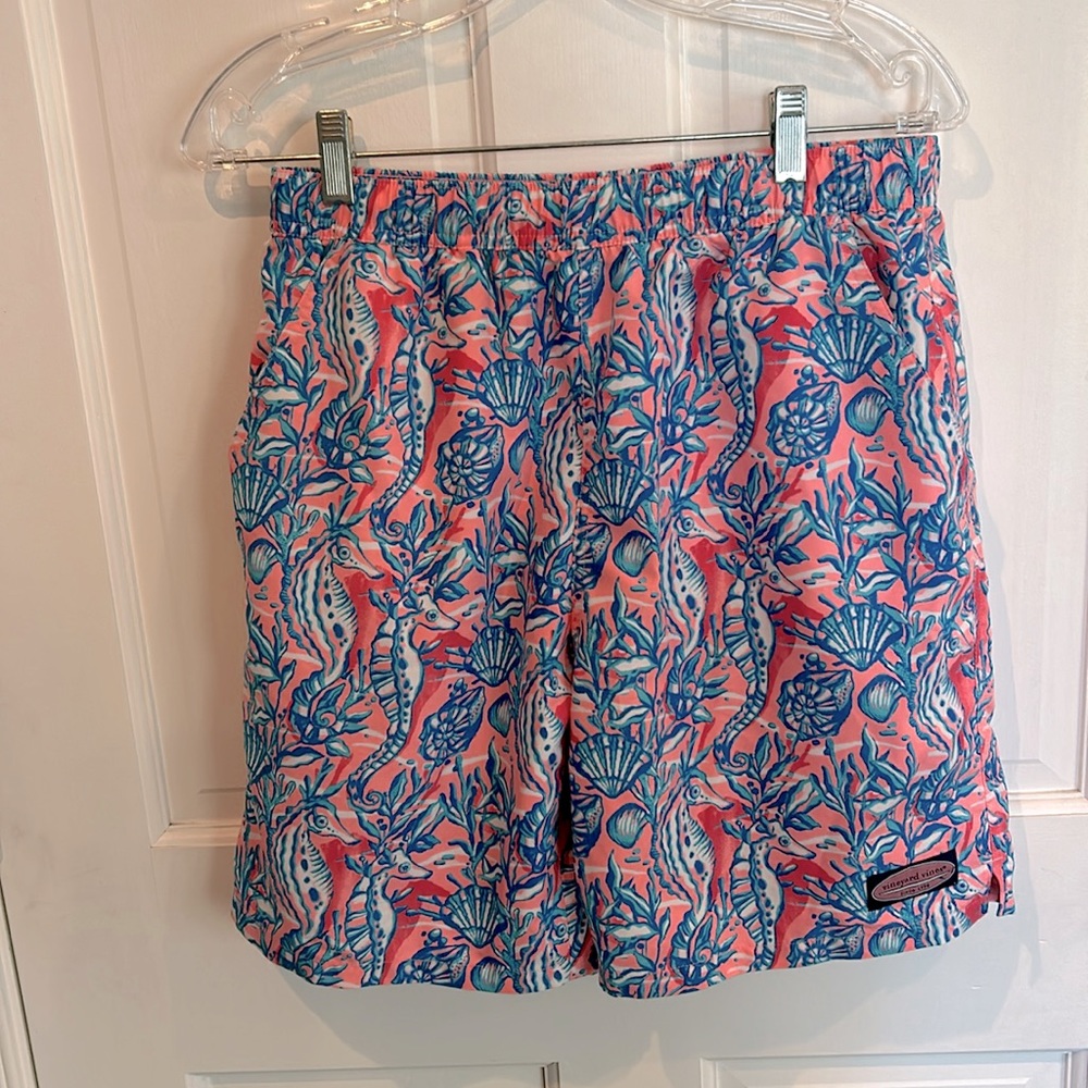 Men’s Vineyard Vines 7” swim trunks